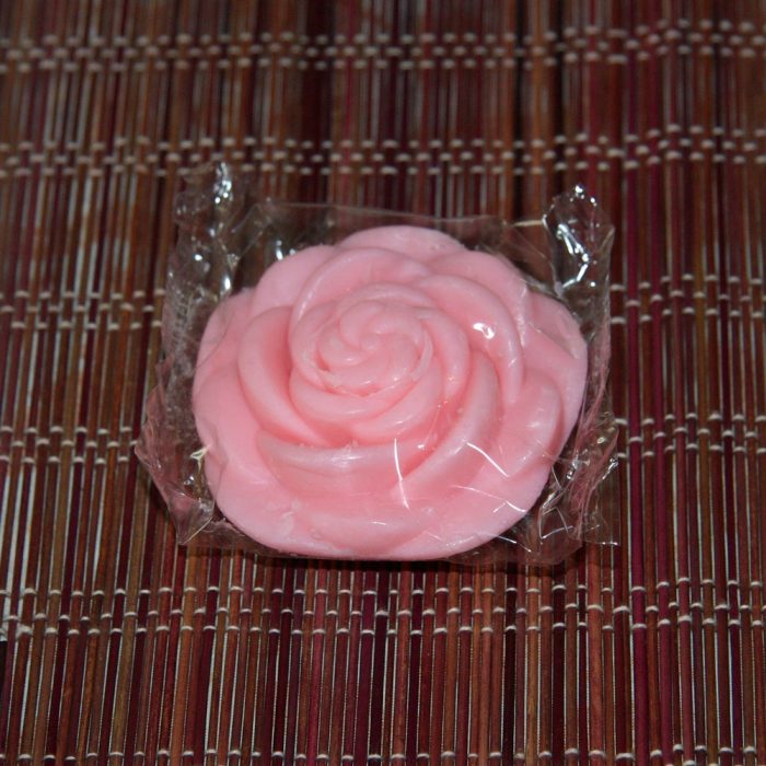 Savon naturel Auroshikha à la rose